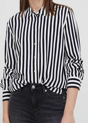 Атласная блуза в полоску