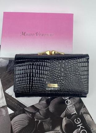 Женский кожаный кошелёк лаковый чёрный красный на кнопке жіночий шкіряний гаманець чорний