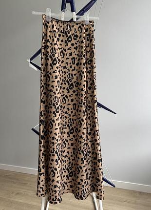 Спідниця міді леопард сатин