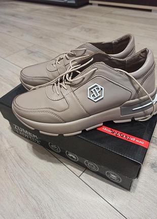 Кроссовки кожаные