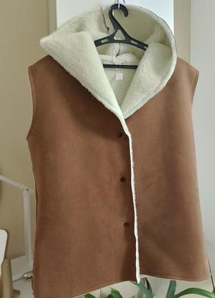 Жилетка на овчине новая l -xl