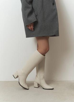 Демисезонные сапоги
цвет: светлый бежевый | лотос, натуральная кожа