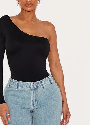 Нове чорне боді prettylittlething