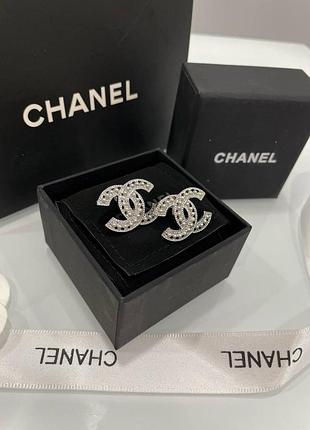 Серьги бренд