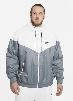Чоловіча вітровка nike