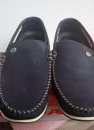 Жіночі шкіряні туфлі mida.