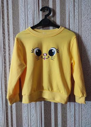 Хороший легкий свитшот