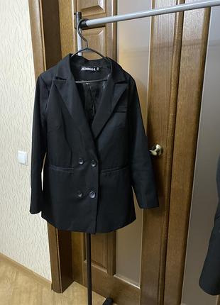 Жакет жіночий