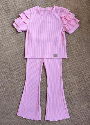 Продам невероятно красивый костюм для девочки