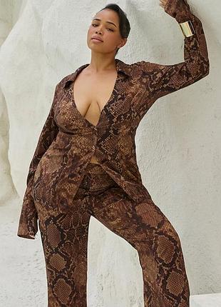 Новый костюм брюки рубашка в змеиный принт большого размера 60 prettylittlething plt плтшин 24