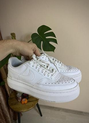 Nike court vision alta