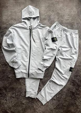 Мужской костюм двойка качественная ткань удобна на осень спортивный костюм