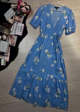 Сукня в квіти