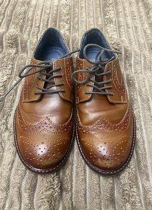 Круті та стильні туфлі next