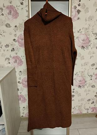 Очень красивое теплое платье