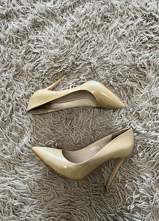 Туфлі човники( лодочки)