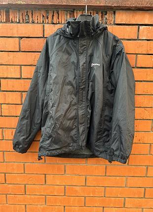 Курточка berghaus