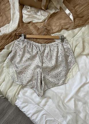 Атласові шортики для дому піжамні