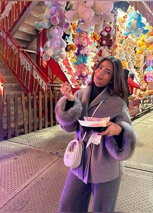 Пальто з еко хутра