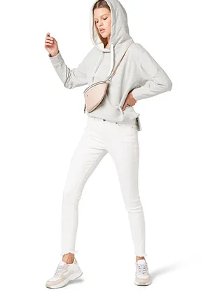 Джинсы женские