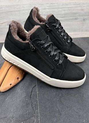 Мужские зимние нубуковые кроссовки
