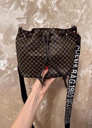 Сумка жіноча коричнева сумочка з широким паском