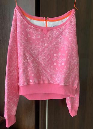 Красивий ніжний світшот