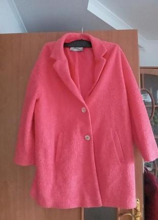 Тонкое пальтошко