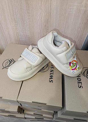 Кроссовки 33-34р