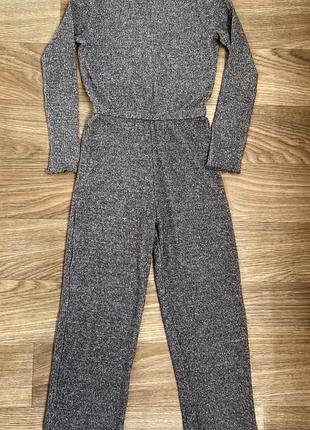 Продам комбінезон на 9-10