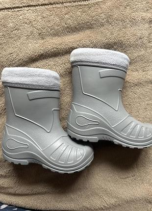 Сапожки резиновые для ребенка