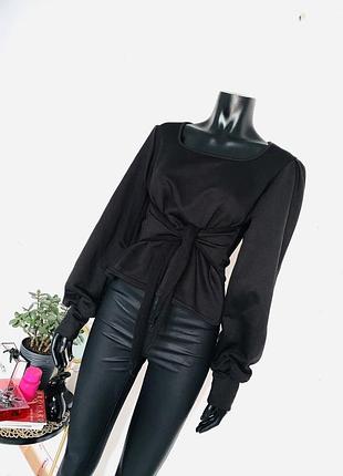 Черная женская блуза с поясом и объемными рукавами boohoo, размер uk16