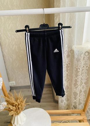 Оригінальні спортивні штани на 2-3 роки