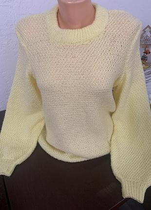 Светрик жіночий