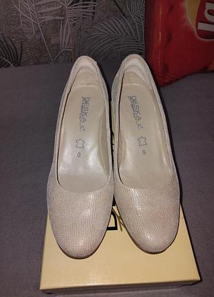 Туфлі жіночі