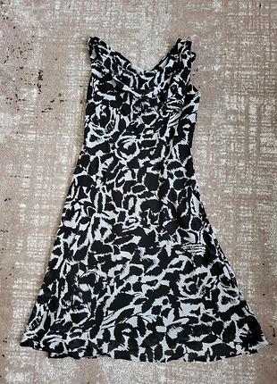 Чорно біла літня сукня максі, легка сукня без рукав, довга сукня чорна