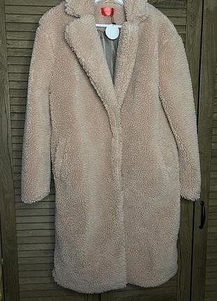 Шубка кремового кольору шуба персик