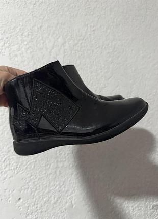 Ботинки,сапоги,полу сапожки демисезонные clarks