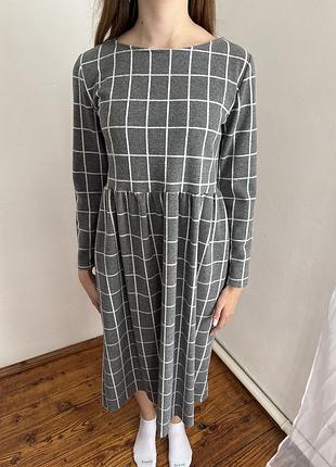 Тепле плаття жіноче