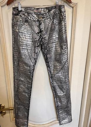 Брюки-джинси