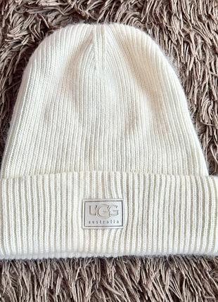 Зимова ангорова шапка «ugg»