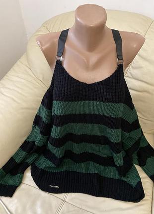 Продам «рваний» светр з відкритими плечима на бретелях