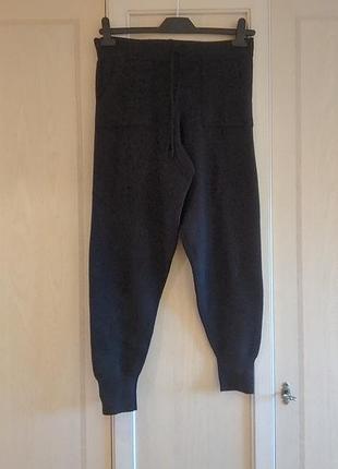 Ckh closkhouse. теплые трикотажные джоггеры.