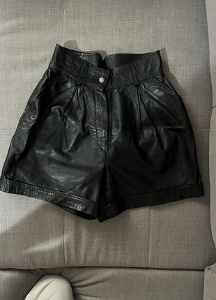 Шорти