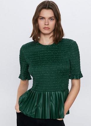 Блузка з еко шкіри zara розмір s зелена