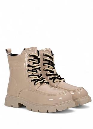 Лаковые зимние ботинки р.32-37