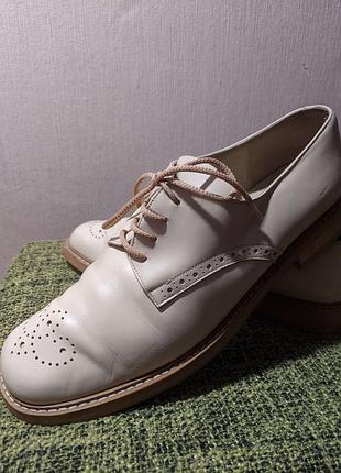 Винтажные кожаные женские туфли молочного цвета nacho rivera р. 39