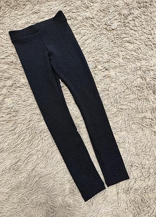 Гарні яскраві лосінки