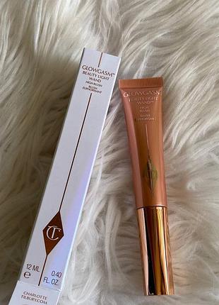 Charlotte tilbury glowgasm beauty light wand у відтінку peachgasm