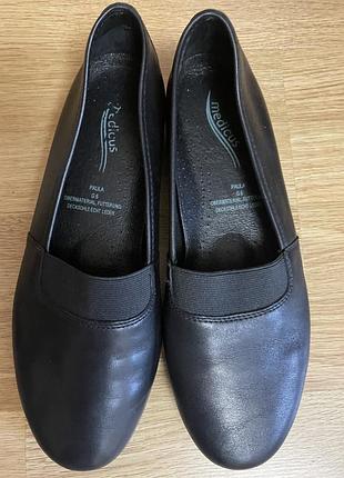 Брендовые удобные кожаные туфли лоферы